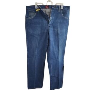 Wrangler mens jeans size 31 relaxed